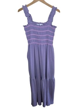 Everyday Chic Boutique Lavender Tiered Smocked Maxi Dress Size Small Pockets